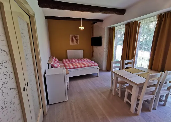 Konukevi Okamzik Stanovice 3*
